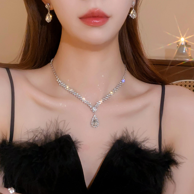 Vòng cổ mặt kim cương hình giọt nước nữ, thời trang thanh lịch cho dạ hội