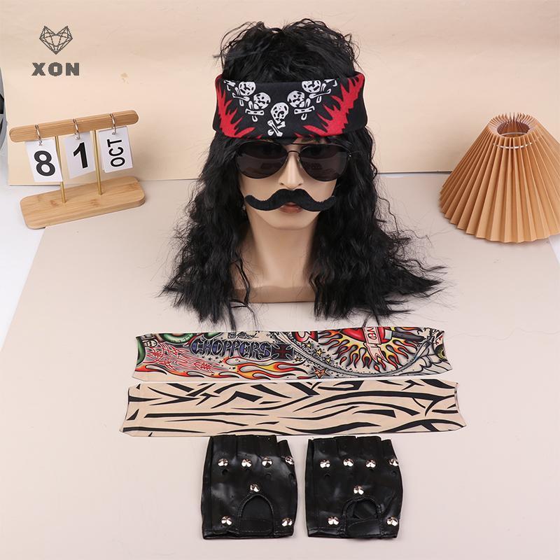 Trang Phục Rocker Nam Nữ Style 70s với Kính Mát và Vòng Cổ