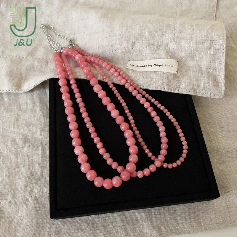 Vòng cổ choker nữ đơn giản với hạt đá tự nhiên màu hồng và xanh, phù hợp làm quà tặng hoặc trang sức hàng ngày