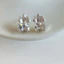 Bông tai nữ bốn cánh hoa hình khối đường zircon cá tính và đa năng thời trang