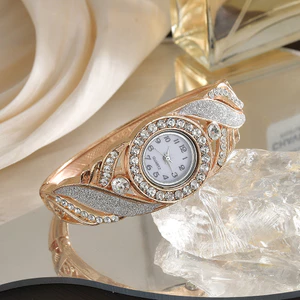 Đồng hồ mở Vòng đeo tay có thể điều chỉnh Đồng hồ đeo tay Full Diamond Dây thép nhỏ Tính khí Đồng hồ cổ điển 26.5.15
