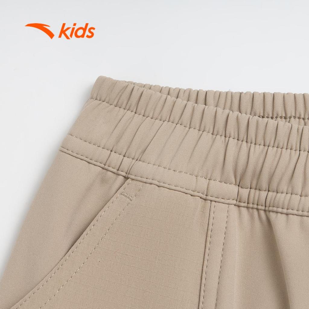 ANTA Kids Quần Jogger Dài Bé Trai 3526A8501 – Thoải Mái, Form Rộng Dễ Mặc, Bo Gấu, Phong Cách Sporty