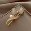 Hoa Tulip Thổ Cẩm Nữ Corsage Tinh Tế Thanh Lịch Sang Trọng Pin Cảm Thấy Phù Hợp Với Cardigan Phụ Kiện