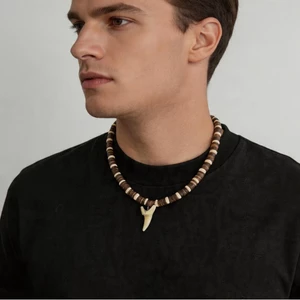 Vòng cổ mặt dây chuyền răng Unisex White K Shark - Hạt vỏ dừa tự nhiên - Họa tiết đính cườm trắng nâu - Có thể điều chỉnh 41-50cm - Phong cách tiệc bãi biển INS