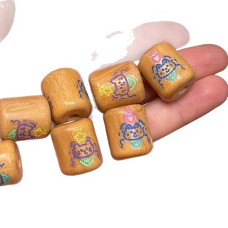 Vòng tay và mặt dây chuyền gỗ đàn hương peekaboo, đa dạng phong cách từ MJCZ