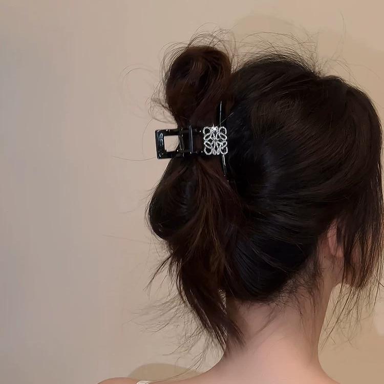 Kẹp tóc đính đá cổ điển Kẹp tóc nữ cá mập
