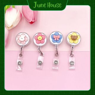 Móc - Kẹp bảng tên HSSV, nhân viên có thể kéo dãn - yoyo charm bông hoa M02