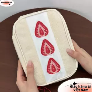 Túi đựng bút NORDICLIFE, Túi trang điểm đa chức năng Fuzzy Plush, Túi đựng mỹ phẩm bánh Sandwich dâu thêu dễ thương Kawaii