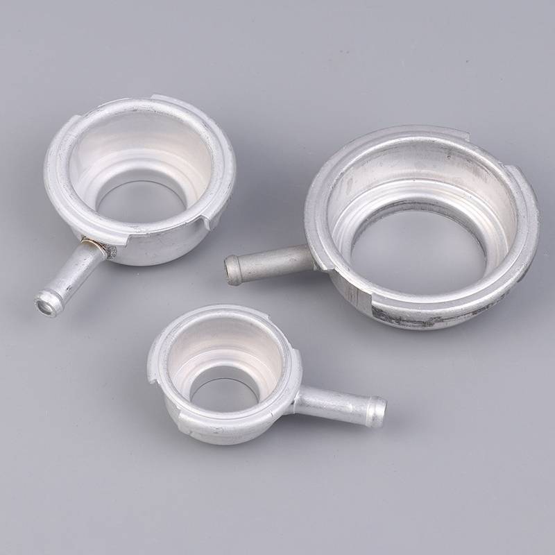< WHPHous-t > 1 CÁI Bình nước tản nhiệt ô tô Ne hàn trên ghế đầu vào nước bằng nhôm Đẹp