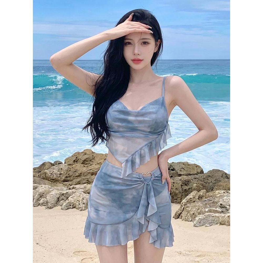 Đồ Bơi Nữ 3 Chi Tiết Loang Màu Hồng Xanh  Set Bikini Hai Mảnh Kèm Váy Xòe Ruffle Cổ Đổ LOANG HỒNG XANH KHUYÊN TRÁI TIM