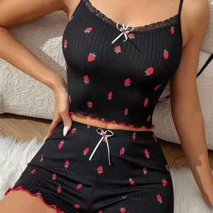 Kích Thước Lớn Loungewear Bộ Đồ Ngủ Nữ Berry In Pit Strip Nơ Suspender Quần Short Cảm Thấy Nữ Tính Phong Cách 5.12