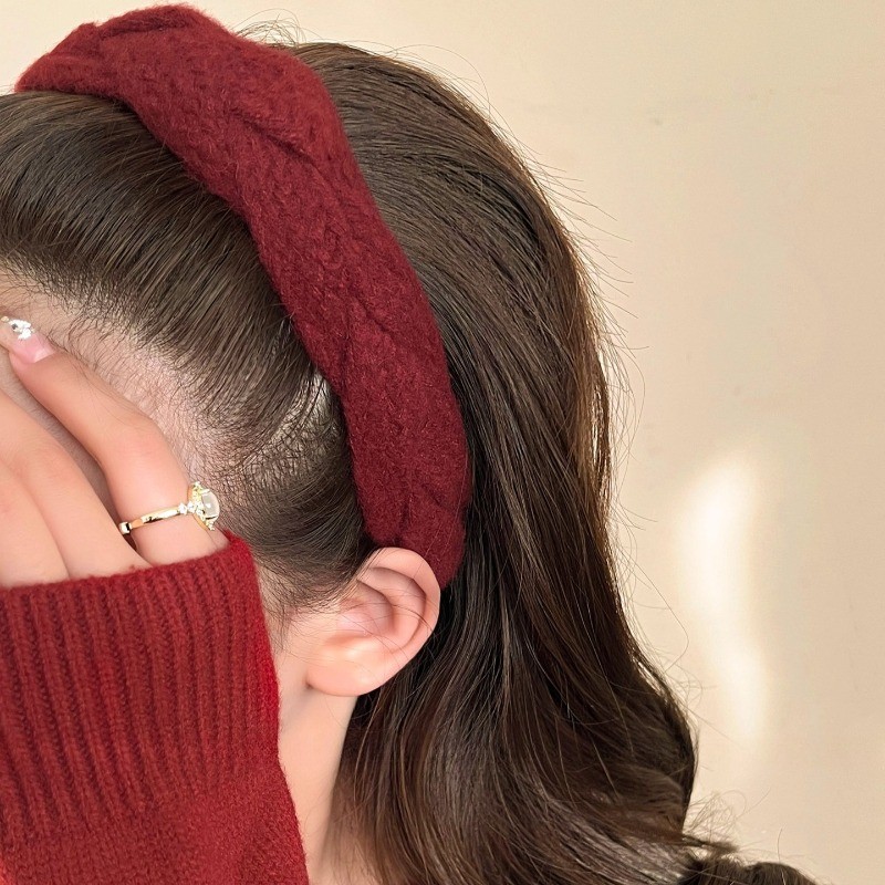 Băng đô người phụ nữ màu đỏ style Hàn Quốc phù hợp mùa thu đông