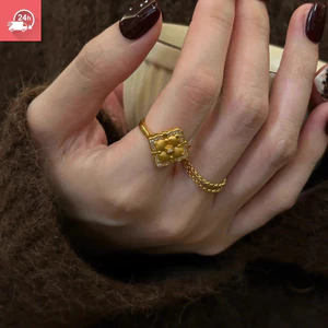Tính khí thời trang mới của Trung Quốc cỏ ba lá vàng chải vuông kim cương cá tính đa năng nhẫn nữ