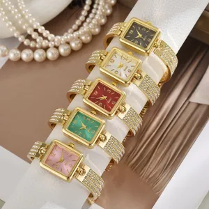 Tính khí thời trang Ánh sáng sang trọng Xuất hiện thích hợp Mặt số vuông nhỏ Đồng hồ đeo tay số lớn 26.5.15