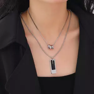 Vòng cổ hai lớp với mặt vuông, màu vàng cổ điển - Trang sức thời trang dành cho nữ