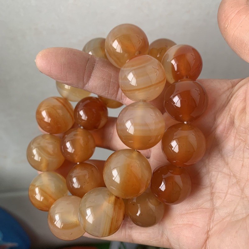 Vòng tay mã não băng tự nhiên, phong cách dân tộc hiện đại