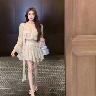 Nữ Phong Cách Mới Hỗ Trợ Kích Thước Lớn Hoa Pháp Cổ Chữ v Dài Tay Đầm Nữ Thu Đông Thiết Kế Nhẹ Nhàng Váy Chữ a Hẹp
