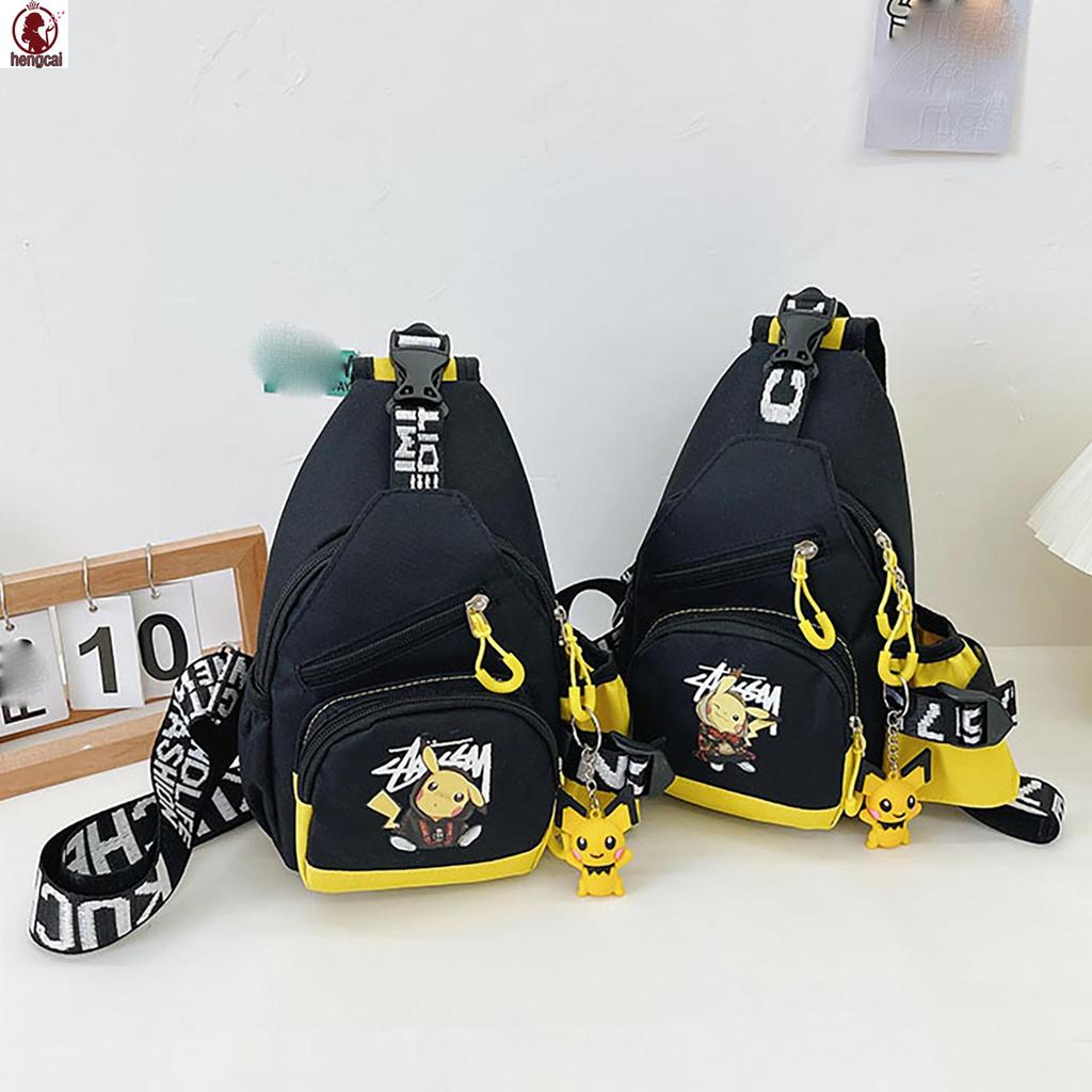 Túi đeo nhẹ Ngực Daypack cho trẻ em Túi đeo chéo dung tích lớn dễ thương với mặt dây chuyền Pikachu cho trẻ em Bé trai Bé gái
