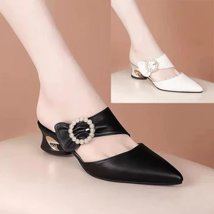 Dép Sục Nữ Cao Gót Mũi Nhọn Gót Vuông 5cm Viền Vàng, Thiết Kế Quai Da Mềm Phối Khoá Sang Chảnh – Mã CG690