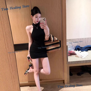 Đầm ngắn ôm sát tôn dáng, cổ yếm phối ren đen phong cách gợi cảm thanh lịch dành cho nữ