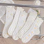 Kem Trắng Hoa Ruffle Crew Tất, Tất Cotton Viền Ren Dễ Thương Cho Nữ