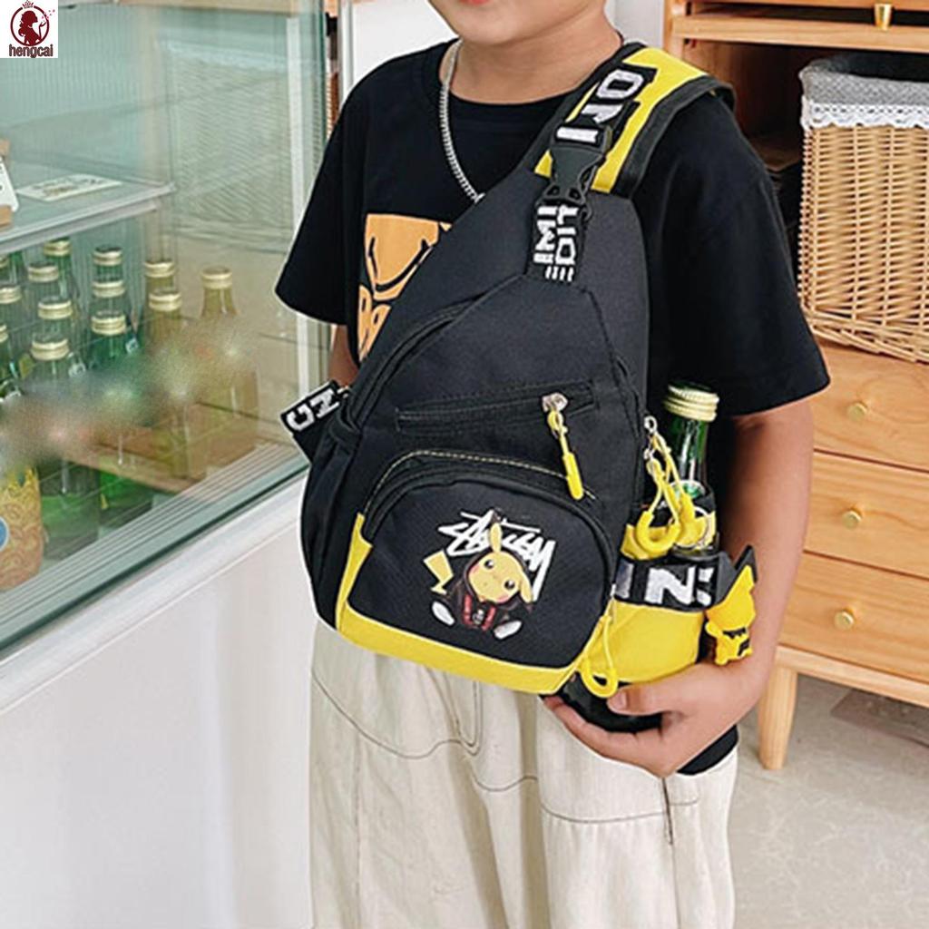 Túi đeo nhẹ Ngực Daypack cho trẻ em Túi đeo chéo dung tích lớn dễ thương với mặt dây chuyền Pikachu cho trẻ em Bé trai Bé gái