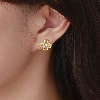 Bông Tai Bạc 925 Needl Kim Cương Đầy Đủ Mạ Vàng Cỏ Ba Lá Bốn Lá Hoa Và Vajra Bông Tai Dành Cho Nữ Nhẹ Sang Trọng Cao Cấp Tinh Tế Và Đa Năng Bông Tai