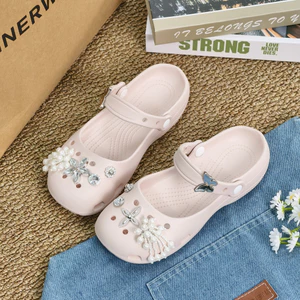 2026 Phong Cách Mới Ba Lê Lỗ Giày Nữ Mặc Ngoài eva Dép Mùa Hè Baotou Giày Sandal Bên Ngoài Chống Trơn Trượt Với Kim Cương