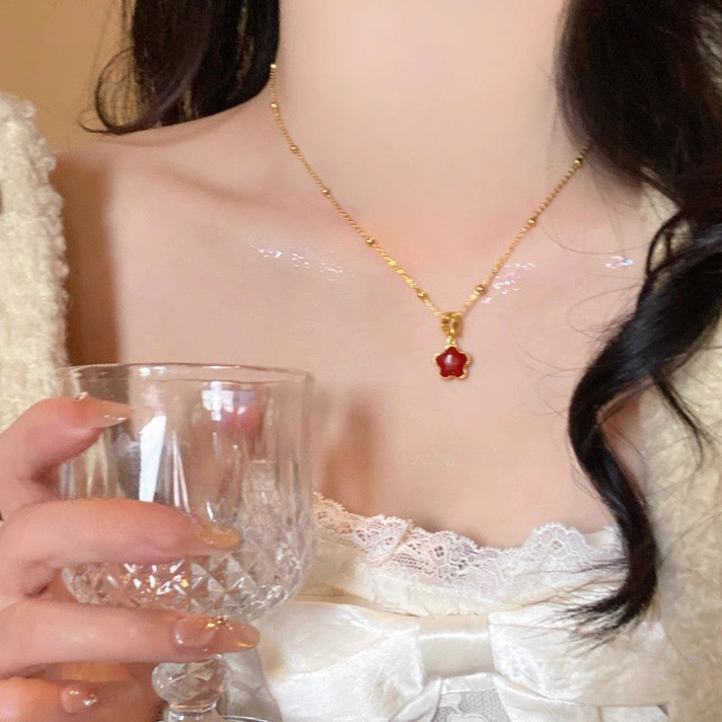 Vòng cổ hoa nhỏ hai mặt màu đỏ trắng đơn giản dành cho nữ Dây chuyền xương đòn sành điệu cao cấp