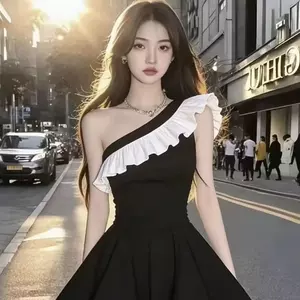 Pure Desire Phong Cách Ngọt Ngào Cay Phong Cách Pháp Retro Chữ A Nữ Mùa Hè 2026 Phong Cách Mới Cô Gái Nóng Gợi Cảm Xù Khâu Cổ Áo Không Tay Slim fit Thiết Kế Nhìn Ôm Hơn Cảm Thấy Niche Phong Cách Bán Chạy Hàng Ngày Quần Áo Nữ