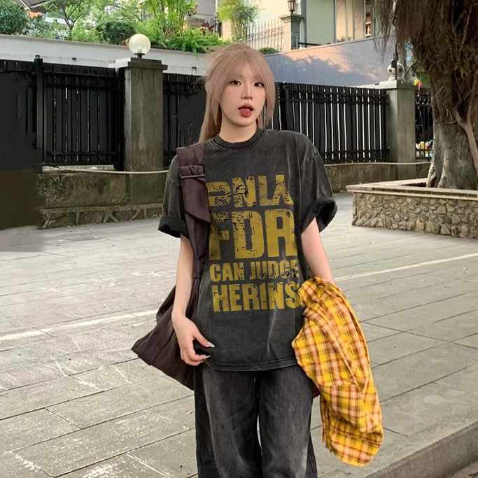 （Giao hàng 24h）Angela Áo phông nữ form rộng vintage girl phố Chữ cái in hình cổ tròn áo thun 100% cotton local brand