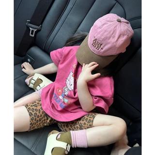S198-M-[tomnaukid] Set áo thun cộc tay màu xám phối quần leggin beo cho bé gái size từ 9-40Kg