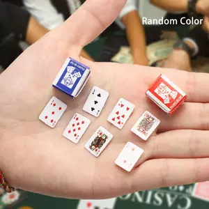Bộ thẻ chơi mini 54 thẻ vui nhộn Đầu ngón tay Mini Poker Phụ kiện nội thất Đồ chơi trang trí cho trò chơi du lịch Trò chơi tại nhà sonlekvn