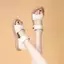 Túi Giày Sandal Gót Nữ 2026 Thường Ngày Phù Hợp Với Ngoài Mặc Phẳng Nhỏ Phong Cách Hương Thơm Với Váy Dép Hai Cánh