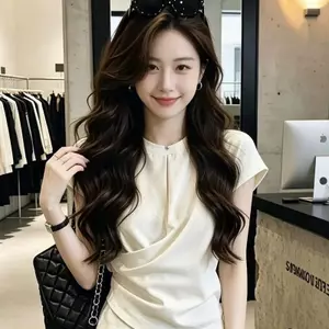 Mùa Hè 2026 Cổ Tròn Ngắn Tay Áo Thun Nữ Màu Trơn Xếp Ly Thiết Kế Lười Phong Cách Slim-fit Ôm Hơn Nhìn Phù Hợp Với Đơn Giản Sang Trọng Hàng Đầu