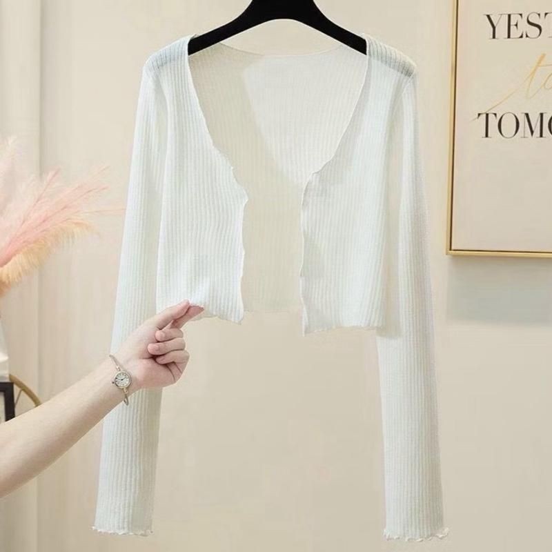 Áo khoác nữ nhẹ nhàng chất gân form lững phối ngoài cá tính dễ thương chất vải thun gân len 4 chiều FreeSize