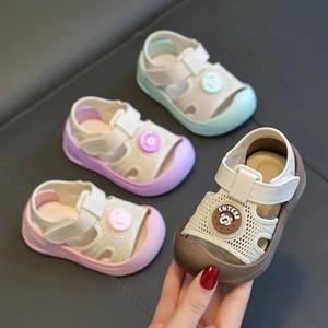 Giày Tập Đi 2026 Trẻ Em Giày Sandal Trẻ Em Chống Trơn Trượt Giày Cho Bé Đế Mềm Thoáng Khí Che Mũi Bé Trai Bé Gái