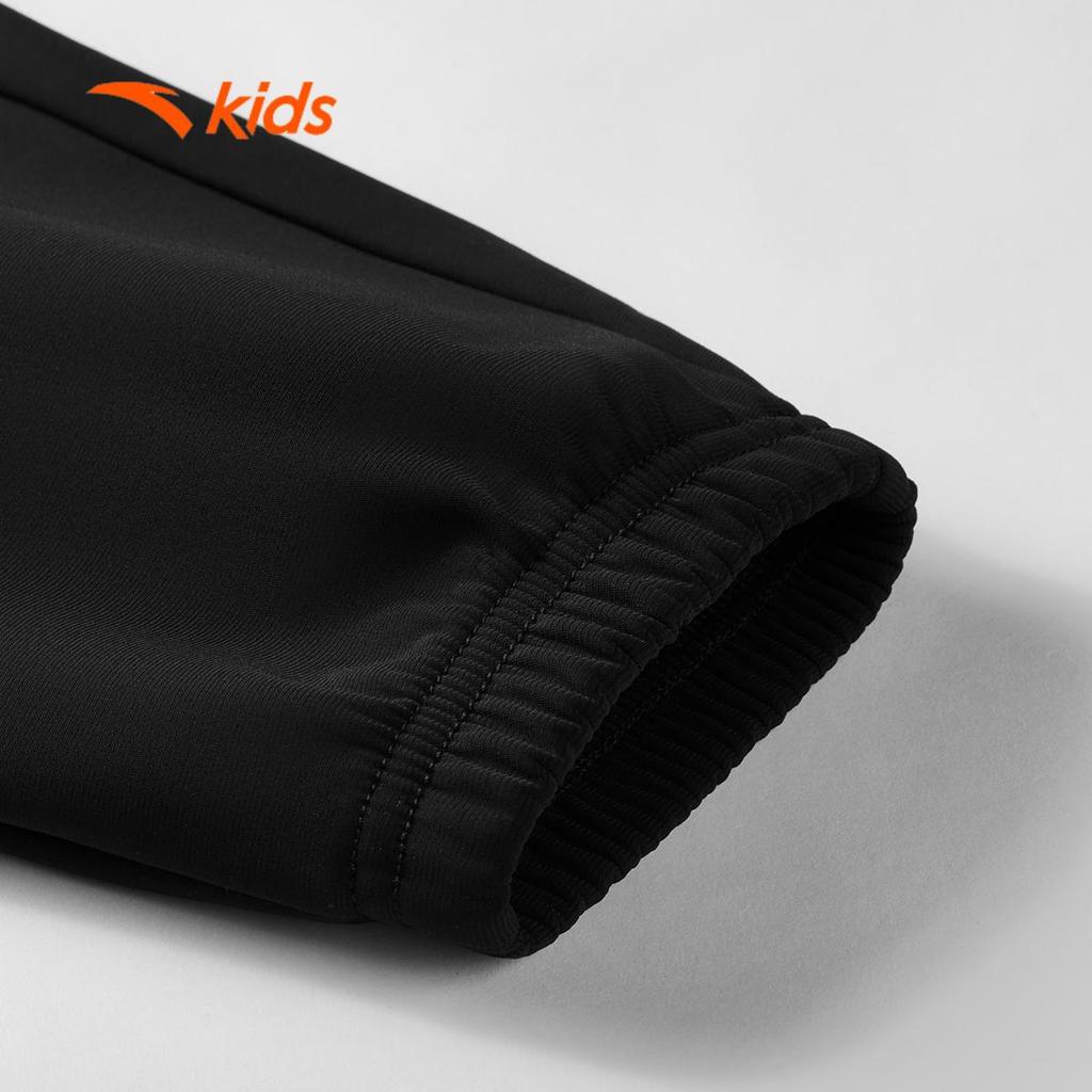ANTA Kids Quần Nỉ Jogger Giữ Ấm Bé Trai 352546727U. Lót Nỉ Ấm, Bo Gấu, Thoải Mái Vận Đồng, Dễ Phối Đồ