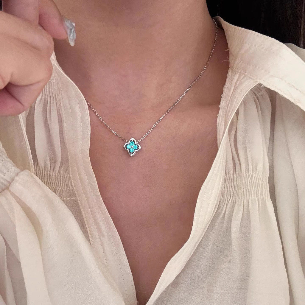 Mặt dây chuyền cỏ ba lá xanh khí chất thời trang Vòng cổ nữ cá tính và đa năng