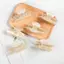 Thiết kế sáng tạo mới Kẹp tóc chữ màu kem 8.6CM Kẹp tóc cá mập Acrylic đơn giản Phụ kiện tóc cho tính khí cho bé gái mới