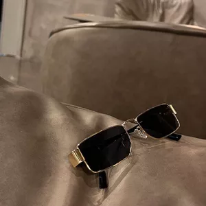 Phong Cách Hồng Kông Retro Kim Loại Cao Cấp Vuông Hẹp Kính Mát Nam Hợp Thời Trang Độc Đáo Hình Đĩa Chụp Ảnh Đường Phố 26.3.22