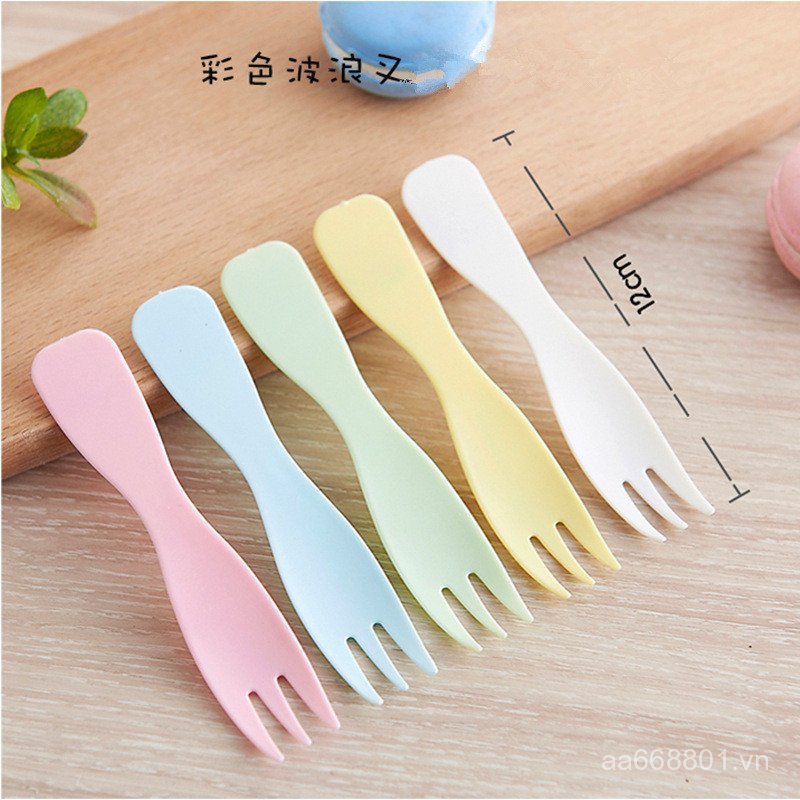 Nĩa bánh sinh nhật, nĩa trái cây, nĩa ăn nhẹ nhựa dùng một lần sáng tạo ba răng LYD2