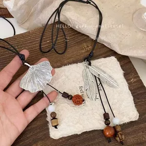 Retro Nhựa Đính Hạt Lá Mặt Dây Chuyền Tua Rua Vật Phẩm Phong Cách Dân Tộc Đơn Giản Tất Cả Trận Đấu Áo Len Độc Đáo Niche Item