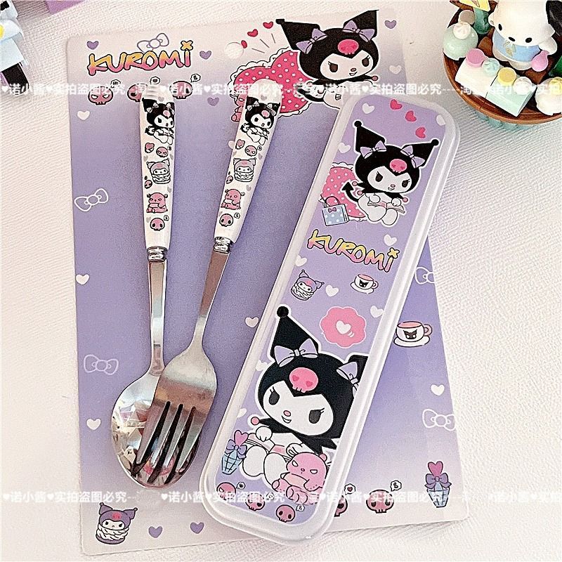 Bộ Đồ Ăn Di Động Màu Đóng Hộp Thìa Đũa Nĩa Kuromi Tai Lớn Giai Điệu Sinh Viên Bộ Đồ Ăn Di Động Thép Không Gỉ 5.20
