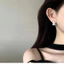 Bông tai nữ bốn cánh hoa hình khối đường zircon cá tính và đa năng thời trang