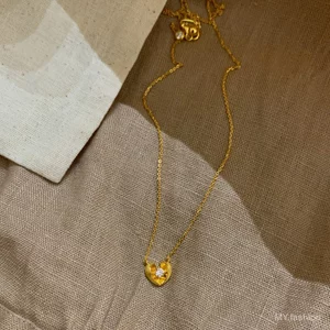 Vòng cổ trái tim chải vàng thời trung cổ Hàn Quốc của Nhật Bản, Dây chuyền xương đòn Niche phù hợp cho bé gái, Lựa chọn tốt để làm quà tặng
