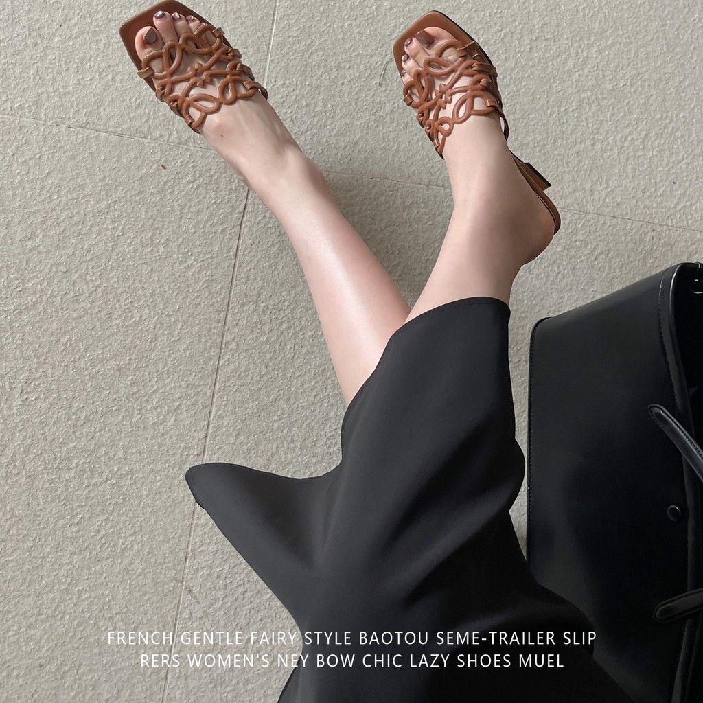 KD 2026 Phong Cách Mới Nêm Gót Chân Rỗng Nữ Cao Gót Sandal Nữ Sang Trọng Ngón Chân Vuông Mở Ngón Chân Lười Thời Trang Dép