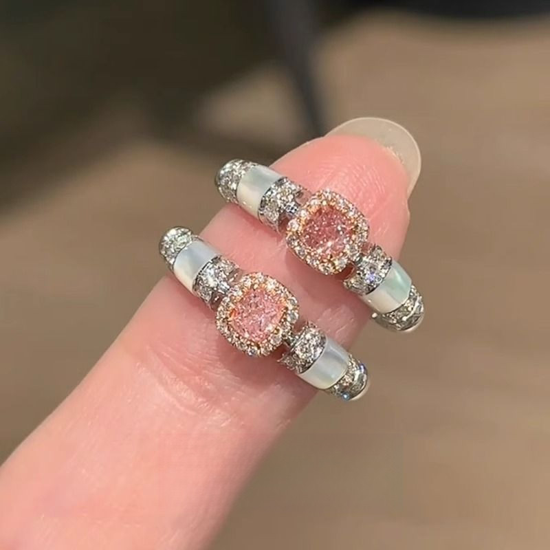 Phong cách mới Thời trang Phong cách Trung Quốc Màu hồng Hình học dát Zircon được cá nhân hóa Nhẫn nữ có thể điều chỉnh 100%.