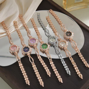 Phiên bản Hàn Quốc dành cho sinh viên Đồng hồ đeo tay Nĩa sang trọng Thời trang nhỏ Sinh viên Đồng hồ thạch anh đơn giản tươi 26.5.15
