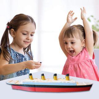 Split In Half Titanic Bath Boat And Pool Toy